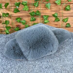 Twelve AM Women's Size 10 Gray Faux Fur Slide Slippers Cozy Plush Comfort